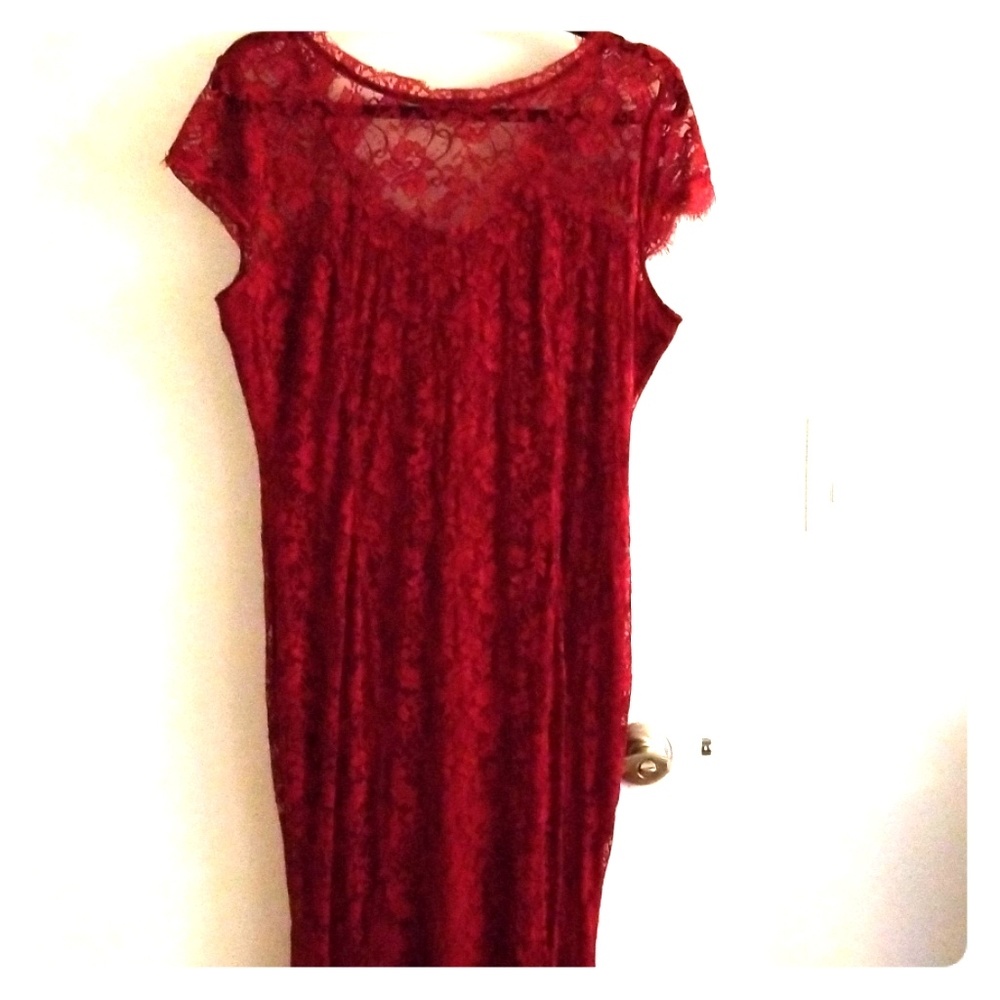 Long formal maroon dress